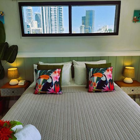 Broadbeach, Stylish Apartment Close To Everything Gold Coast Bagian luar foto